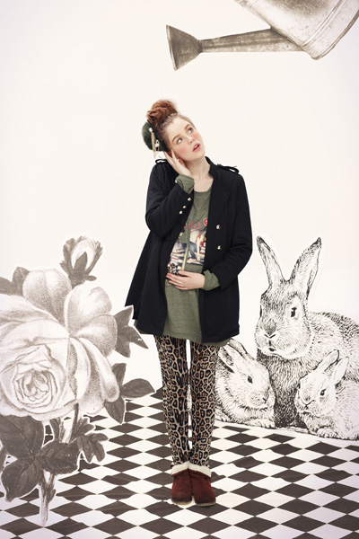 38�ܺ�ɫ��(j��ng)�������L(f��ng)��