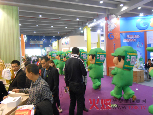 �V�݋�ͯ���չ�𱬾G���ެF������չʾ