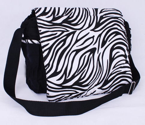 ���ۃ���������ɫ