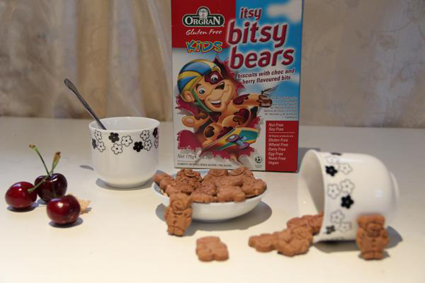 澳洲巧克力梅子味兒童無(wú)敏小熊餅干