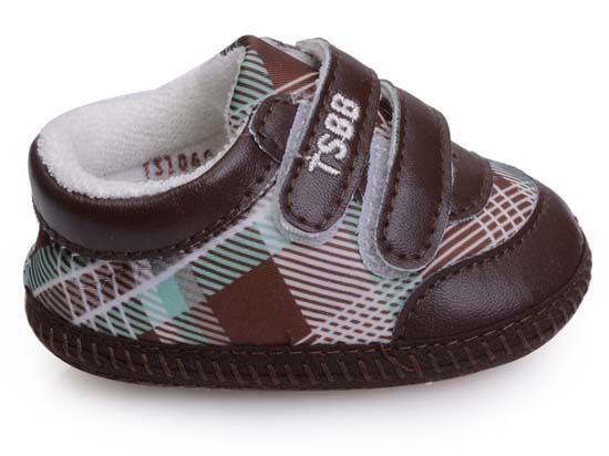 ��ʹ֮���Ứ��+PU�׃��W(xu��)��Ь��ɫ