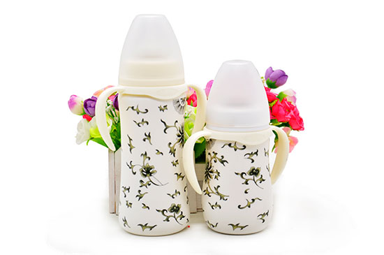 ؐ˹���໨�ɻ��Ό����Ԅ�(d��ng)��ƿ