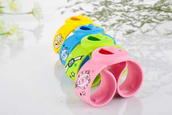 風語笑臉四色防蚊手表