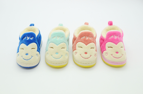 ��(��i)��ͯ�����＾Ь��