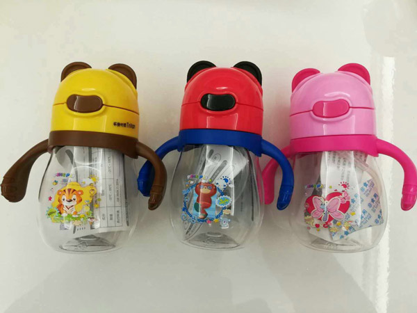 好樂(lè)嬰Tritan料水壺.jpg 好樂(lè)嬰Tritan料水壺.jpg