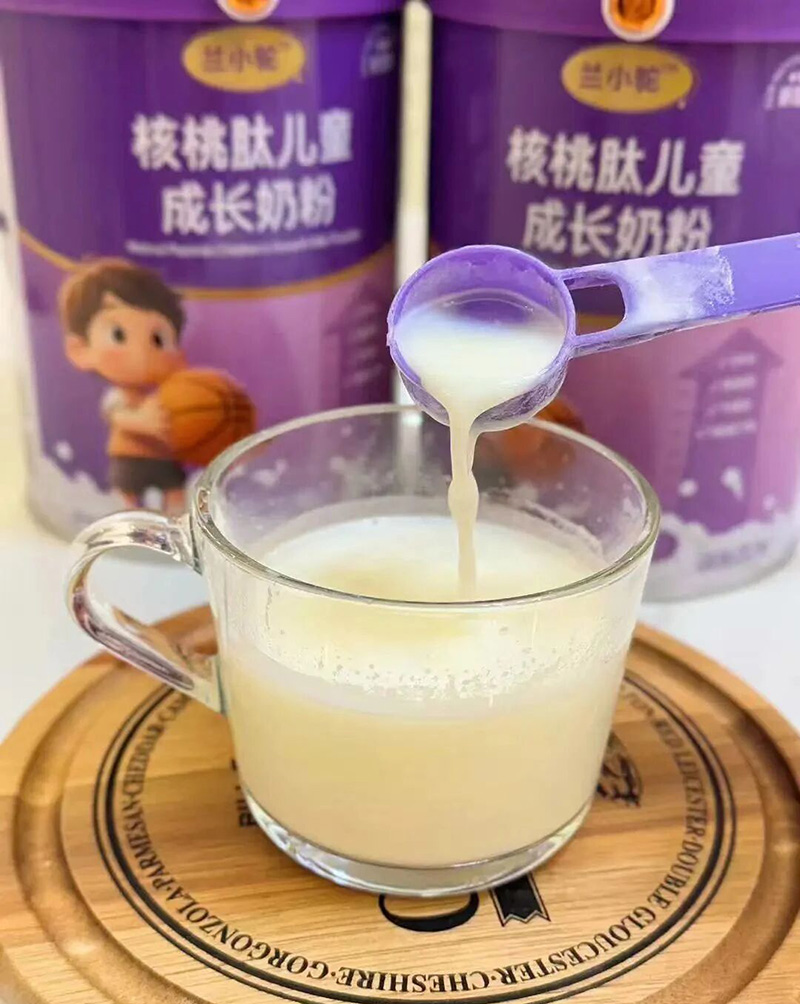 蘭小駝核桃肽兒童成長(zhǎng)奶粉02.jpg 蘭小駝核桃肽兒童成長(zhǎng)奶粉02.jpg