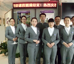 ������҈F�