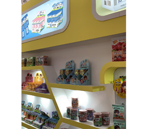 �ɂ�(g��)��ؐɽ�չʾ