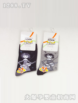 �ܵ����û�ɫͯ�m