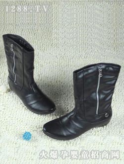 ��ɫ�ЋD��ѥ