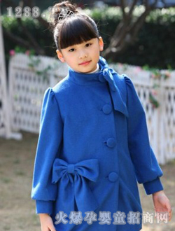 �����{ɫ�����Y(ji��)�ش���