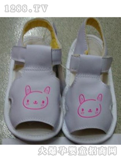 ���뷿��ɫ�냺Ь