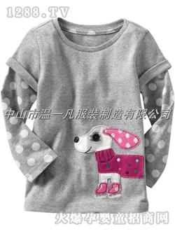 ��һ����ɫŮͯ�L(zh��ng)��T��