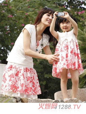 ��(��i)���tɫ���yĸŮ�B��ȹ�H���b