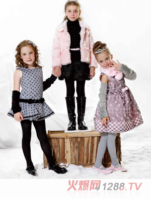 �U�P�㘷(l��)����ɫϵͯ�b