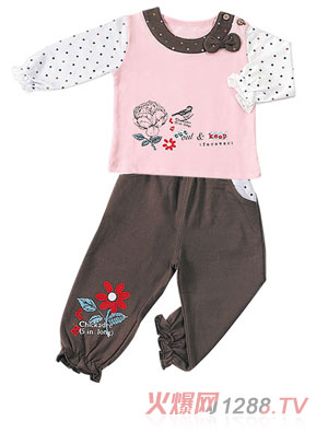 С�ܿ����B�Z(y��)�����ͯ�b��ɫ