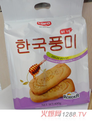 �R�����������؝�����