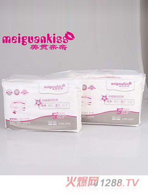 ��؞�H�H��������ѝ